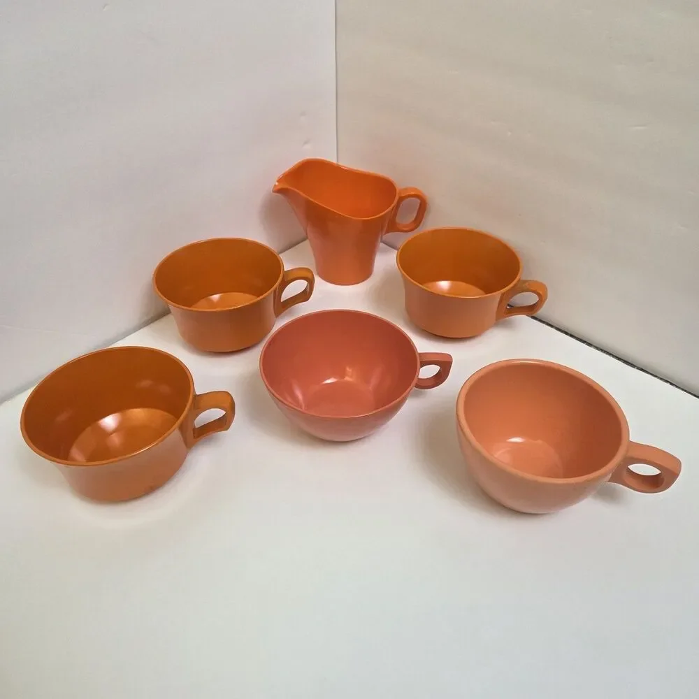 MCM Mixed Lot Melamine Dining 5 Cups 5 Sm Bowls, 1 Creamer Harvest Orange/Yellow
